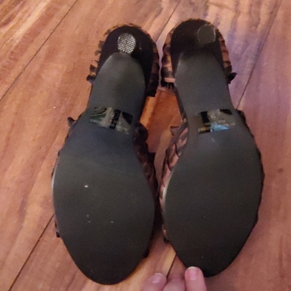 3/$25-cheetah  print heels - Picture 5 of 5